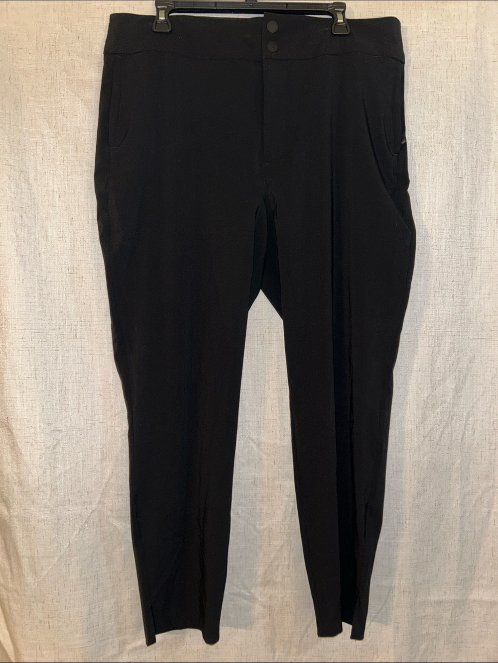 Eddie Bauer Black Cropped Ankle Pants